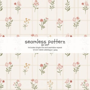 Può includere: Un motivo floreale senza cuciture con un design ripetuto di fiori rosa e gialli con steli e foglie verdi. I fiori sono disposti su uno sfondo a quadri beige. Il testo "seamless pattern" è visualizzato.