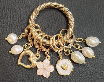 White Blossom Maschenmarkierer Set mit 8 | Süßwasserperlen Fortschrittsmarkierer | Geschenk für Häkler | Abschließbare Maschenmarkierer