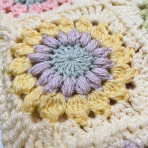 sunburst granny square crochet pattern
