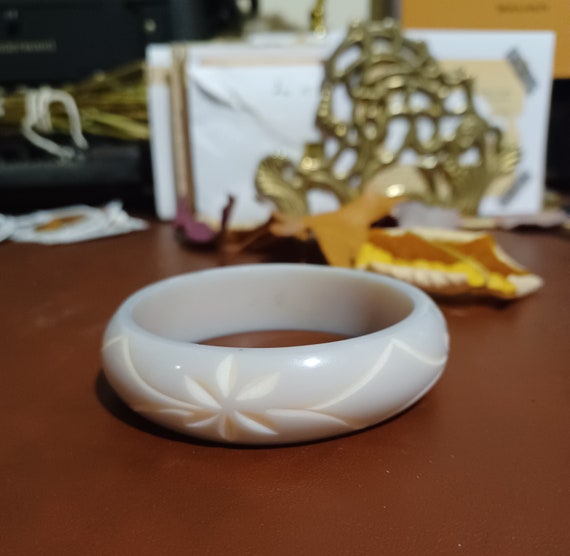 White bakelite best sale bracelet