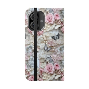 Étui pour téléphone portefeuille coquette collage preppy, étui folio papillon floral en dentelle rose, porte-cartes pliant en cuir végétalien, iPhone 14 15 16 Plus Pro Max