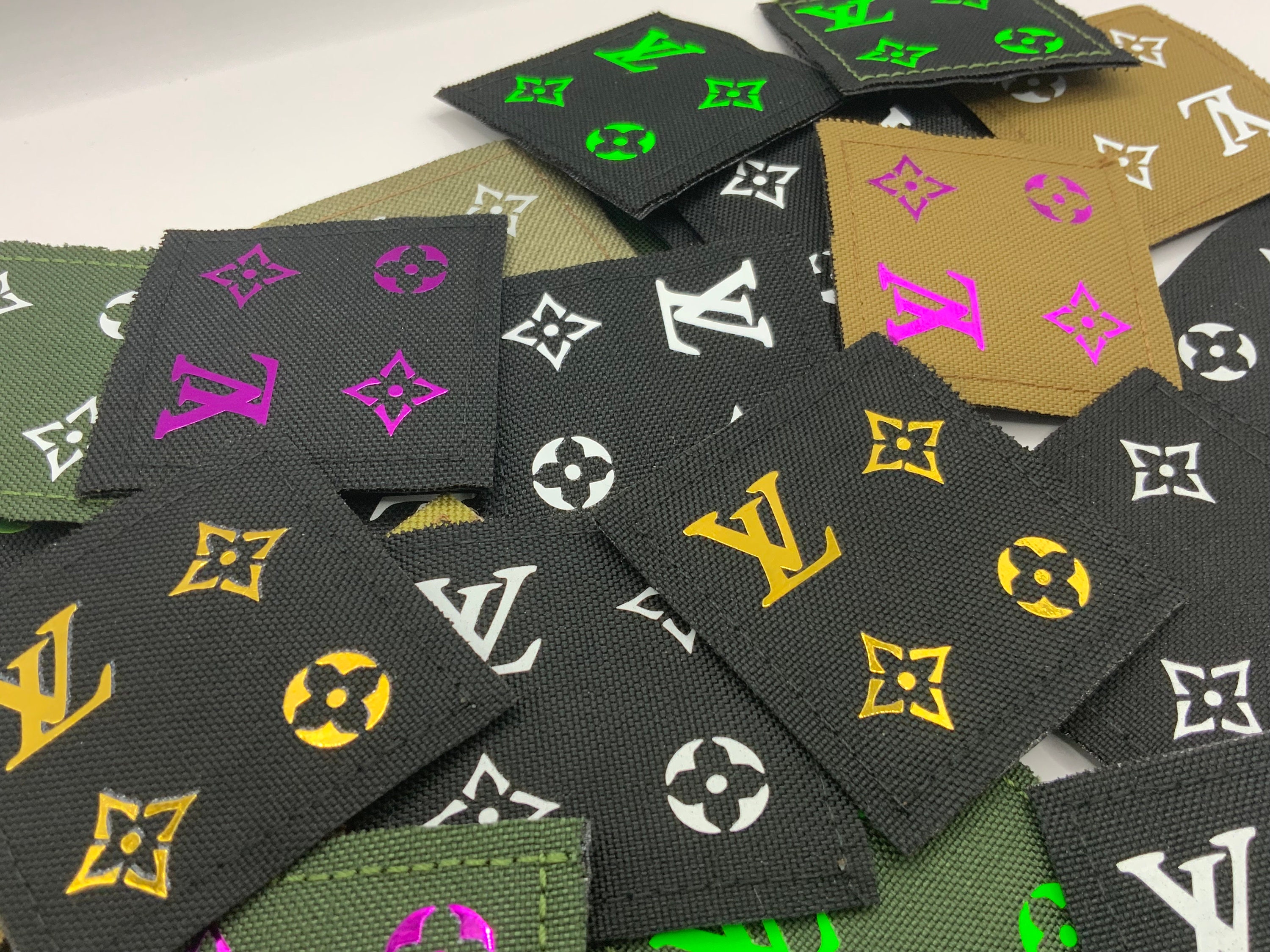 Patch Louis Vuitton -  UK