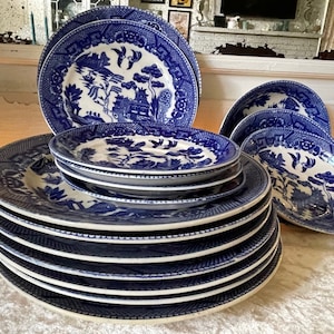 Antique Blue Willow, Dinner Plates, Coffee/Tea Saucers, Small Bowls, Dessert Plates, Swinnertons Rim Soup Bowl, Collectible Pieces