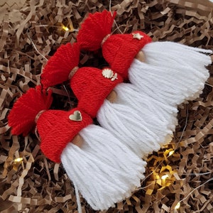 Handgjord jultomteprydnad - Boho makramédekor för skandinavisk jul, söta presentidéer och perfekt julgransdekoration