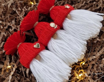 Handmade Christmas Gnome Ornament - Boho Macrame Decor for Scandinavian Xmas, Cute Holiday Gift Ideas and Perfect Christmas Tree Decoration