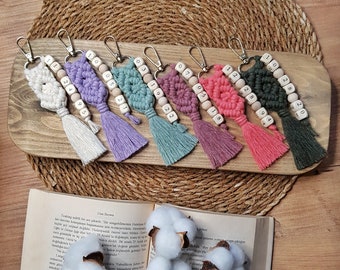 Llavero de macramé personalizado Regalo personalizado Regalo de boda Regalo de cumpleaños Accesorio personalizado Regalo hecho a mano Llavero lindo Regalo para ella