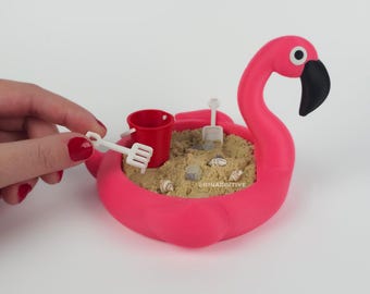 Mini Flamingo Sandbox with Sand & Tools: Miniature Zen Garden