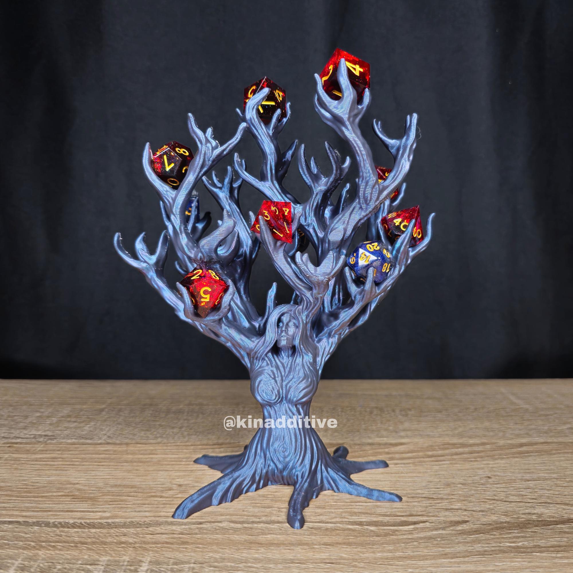 Support à Dés Tree Goddess – Impression 3D – Organisateur Arbre Déesse Pour Jeux De Rôle – 12x12x15 Cm