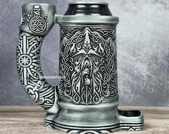 Przytulny kubek Wizard Dice Tower: akcesorium do gier RPG na stole