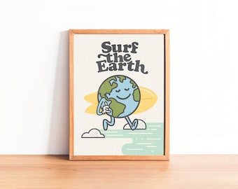 Impressão Giclée Surf the Earth | Arte Retrô com Mascote