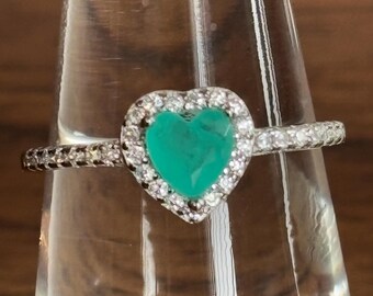 Dainty Heart Halo Columbian Emerald 925 Silver Ring Size 6, Lab Created
