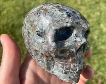 Yooperlite Crystal Skull Carving. 3in Natural Yooperlite UV Reactive Crystal Skull Carving 340g