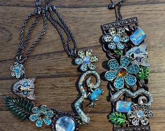 Vintage Betsey Johnson Jungle Animals Necklace and Bracelet Y2K Set