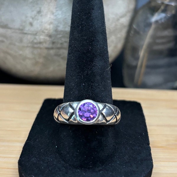 Silver and Amethyst Patterned Stackable Ring. Vintage 2000s Silver Band Ring with Amethyst Stone Setting Size 7.75 Alternative Engagement