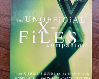 1st Edition Unofficial X-Files Compainion Paperback Guidebook 1995