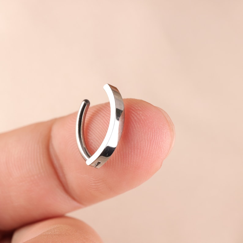 14G G23 Titanium Belly Button Clicker Minimalist Navel Etsy