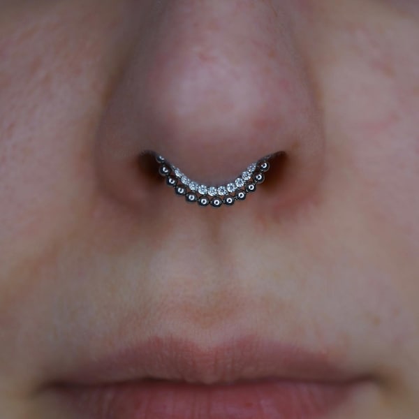 Anneau de septum à charnière en titane ASTM 16G · Cliqueur de nez en titane · Anneau de nez à charnière · Bijoux de septum · Cerceau de segment CZ 1,2 * 8 / 10 mm Argent Or