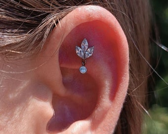 16G Titanium Internally Threaded Dangle Helix Stud| CZ Cartilage Earring| Flat Back Earring| Helix Drop Earring| Titanium Helix  1.2*6/8mm