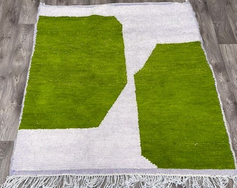 Contemporary moroccan rug, Beni ourain rug, Green Morrocan rug, Dotted rug, Custom moroccan rug, Beni ourain rug, Grass green rug