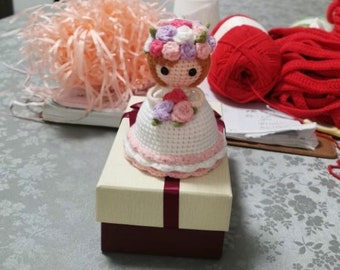 Personalized Crochet Reversible Bride Doll to a Bouquet, Novel Creative Gift for Weddings, Doll Collectors, Finished Product, Gift for Her.