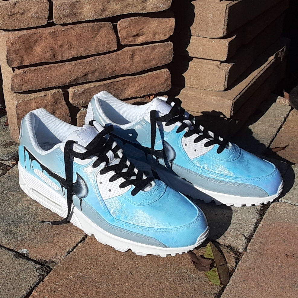airbrushed nike air max