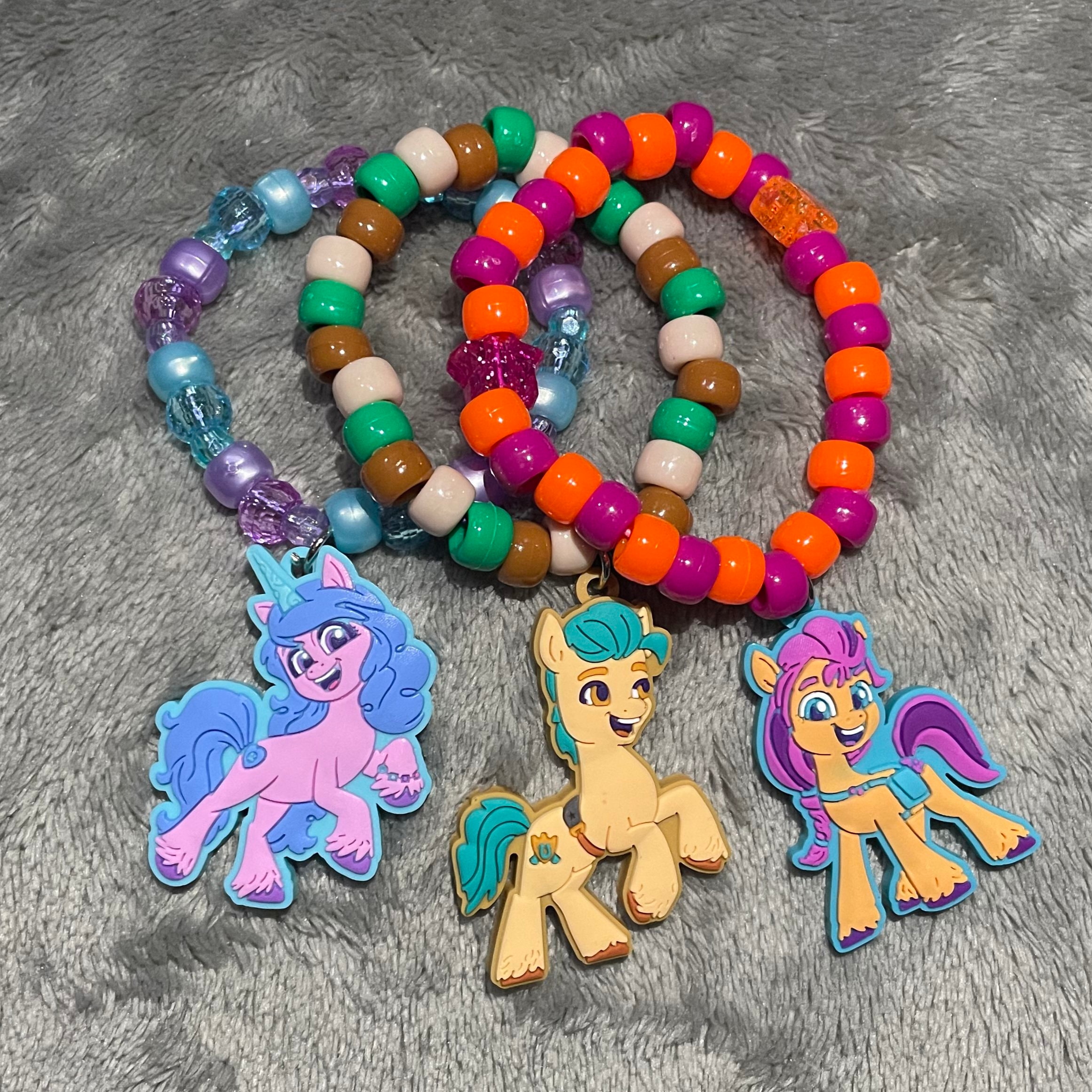 I made MLP themed “pony bead” bracelets : r/mylittlepony