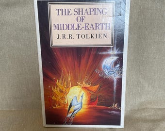 The Shaping of Middle-Earth by J.R.R. Tolkien // Unwin Paperbacks // 1988 // Vintage