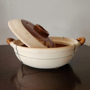 Earthenware Pot with Lid, Two Side Handles, Steam Vent Lid, Durable Classic Cookware, Kitchen Gift, Traditional Kitchenware, Slow Cooking,