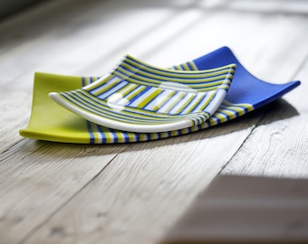 Modernist Striped Glass Plate Set – Blue, Yellow & White Fused Glass – Geometric Mid-Century Style
