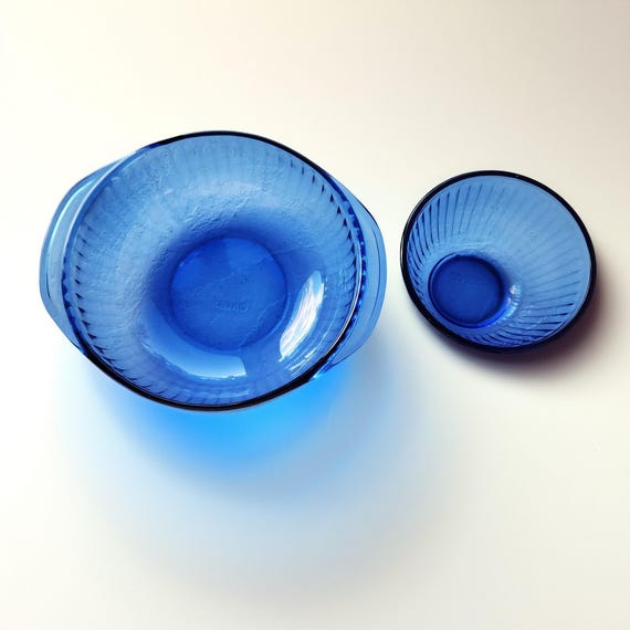 Vintage Pyrex Blue Ribbed Sides Glass Mixing Bowls / Casserole Set