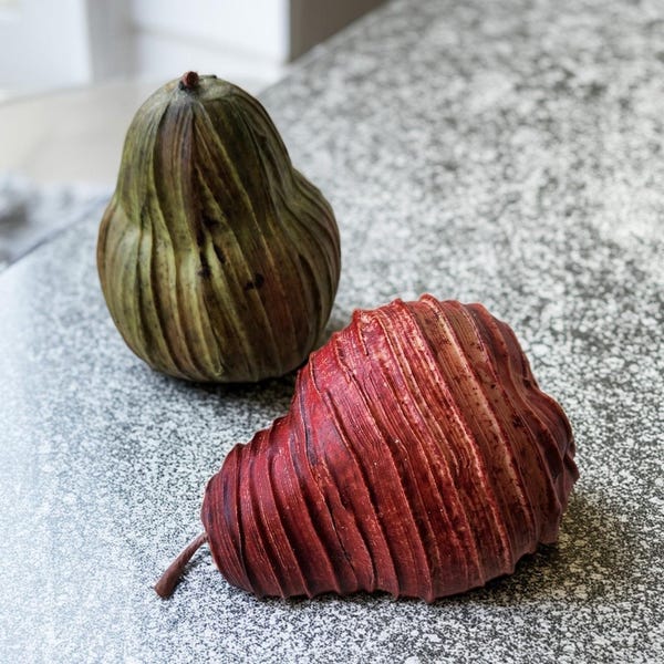 Set de décoration poire en papier mâché – Paire de sculptures de fruits en papier mâché de ferme rustique