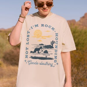 Rockhound Shirt Retro Rock Collector T-Shirt Rock Hound Geology Gift Rock Lover Tshirt Geode Agate Hunting Shirt Women Comfort Colors Tee