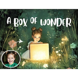 Puede incluir: Una ni&ntilde;a con cabello casta&ntilde;o y un vestido blanco mira dentro de una caja brillante con las palabras "A Box of Wonder" escritas encima de ella. La caja est&aacute; rodeada de follaje verde y flores blancas.