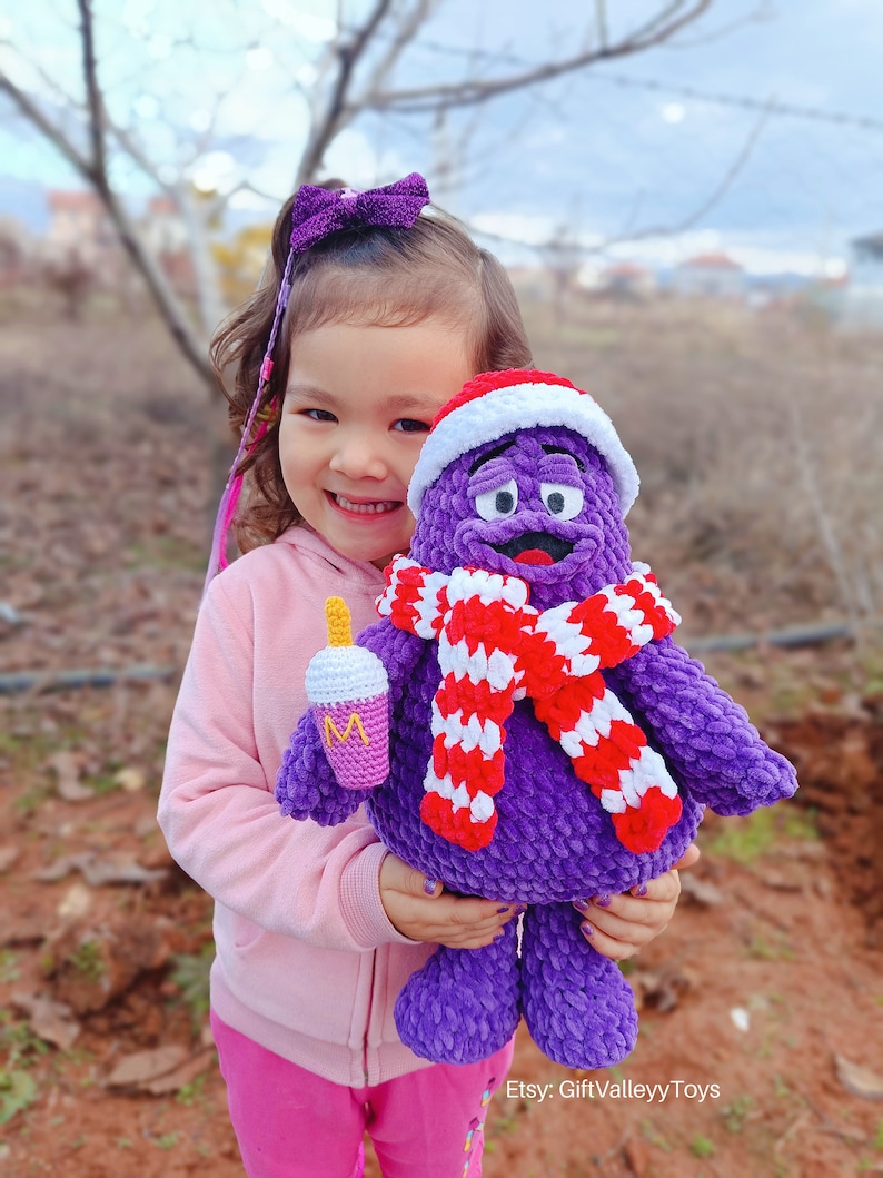 Schema PDF per l'uncinetto di peluche amigurumi Grimice di Buon Natale immagine 3