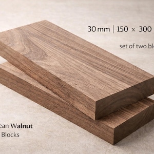 Set med ämnen i europeiskt valnötsträ – 2 st 30×150×300 mm – Ugnstorkade valnötsblock S4S – Massiv valnöt för träbearbetning och hantverk