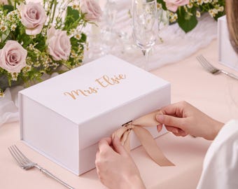 Custom Bridesmaid Gift Box, Bridesmaid Name Proposal Box, Wedding Favors, Wedding Shower Gifts, Maid of Honor, Matron of Honor Wedding Gift