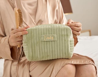 Personalized Makeup Bag, Velvet Cosmetic Bag, Custom Travel Toiletry Bag, Bridesmaids Gifts, Christmas Gift, Gift for Her, Best Gift for Mom