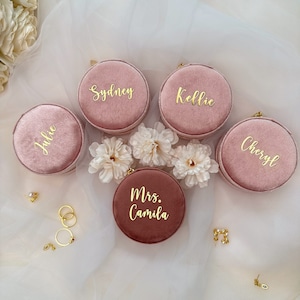 Portagioielli in velluto personalizzato • Regali per damigelle d'onore con nome permanente / Regalo di nozze / Portagioielli da viaggio / Regalo di compleanno / Regalo di Natale