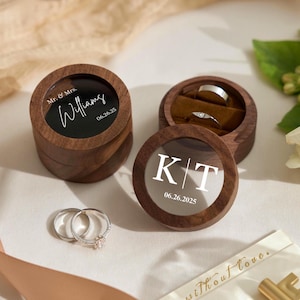 Personalisierte Holz Ringbox mit klarer Acrylabdeckung, benutzerdefinierte Hochzeit Verlobungsvorschlag Ringhalter, Brautgeschenk für sie, Hochzeitsgeschenke