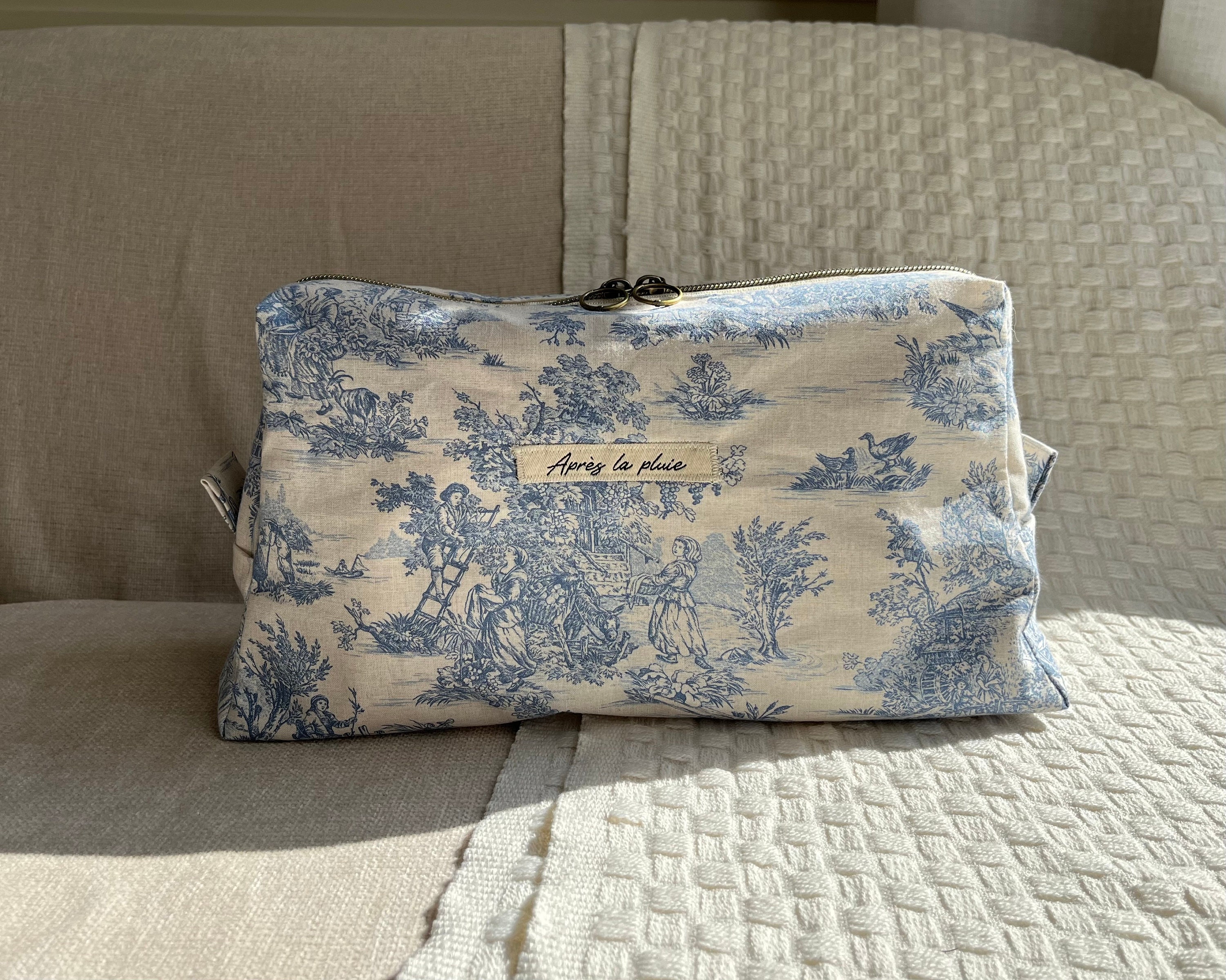 Trousse en coton épais brodée personnalisée existant en 2 dimensions