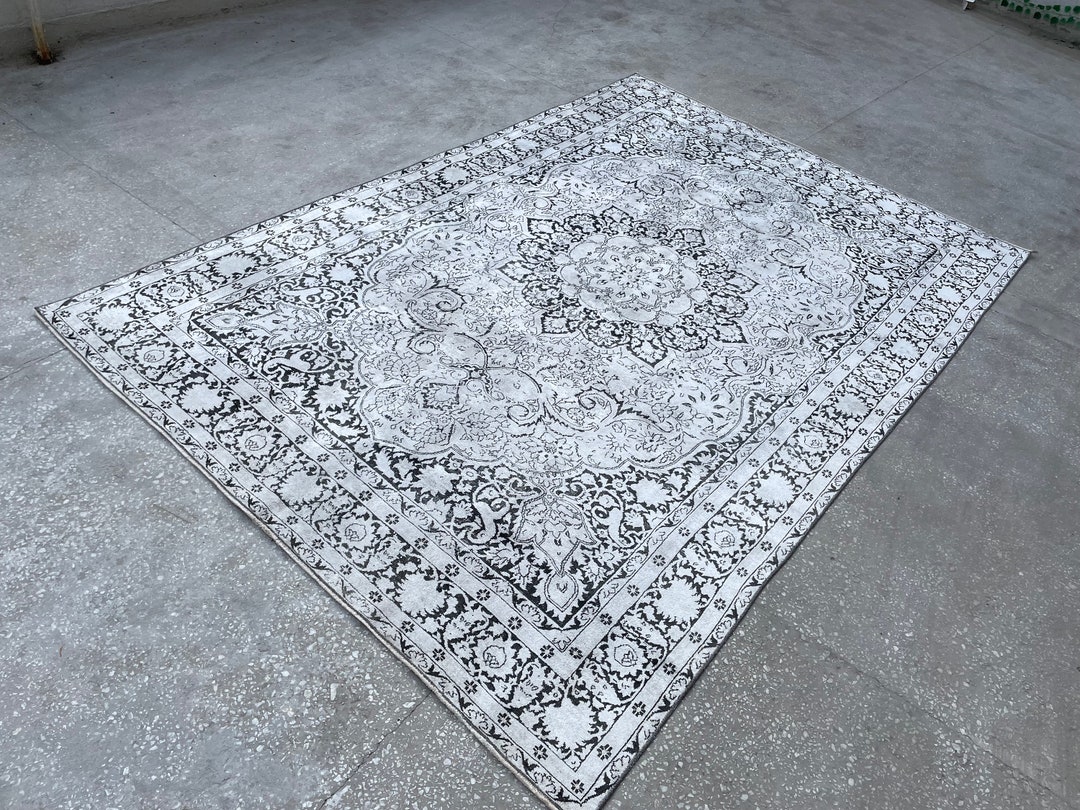 6x9 Persian Rug, Vintage Area Rug, White Oushak Rug, Floral Living Room