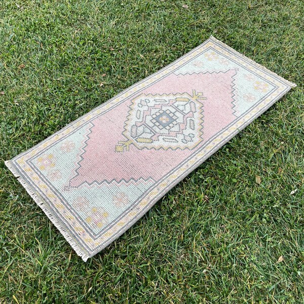 2 x 3 Turkish Small Rug, Pink Oushak Rug, Vintage Bathroom Rug, Rug for Kitchen, Handmade Small Rug, Anatolian Pink And Blue Rug 1'6" x 3'4"