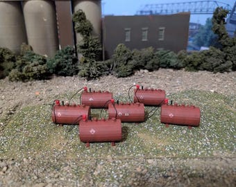 Ensemble de 2 réservoirs de stockage de gaz/diesel hors sol construits sur mesure à l'échelle 1/87 HO
