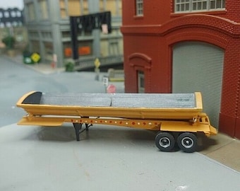1/87 HO Scale Heavy Duty Side Dump Trailer. Custom built 3D printed model.