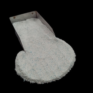 Coarse Crushed Natural Dyed Aquamarine Gemstone Fine Dust sand Powder For Massage Powder Resin art