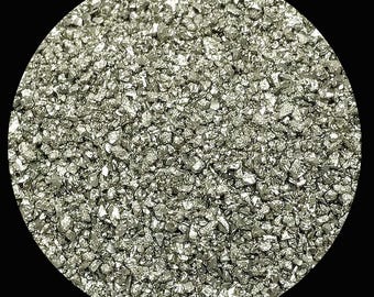 砕いた黄鉄鉱 - ちょうど 2 mm 以上、粉末なし 100% クリスタル ライフ