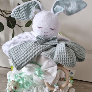 Windeltorte mit Name XXL Mint Junge - Mädchen - Kuscheltier Hase - Geschenk, Baby, Geburt + auf Wunsch Gratis Grußkarte