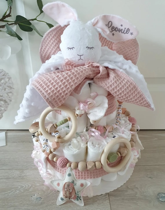 Windeltorte mit Namen Mädchen Rosa | Baby Set & Kuscheltier Hase | Geschenk zur Geburt Babyparty