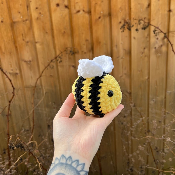 Peluche Abeille Crochet Fait Main