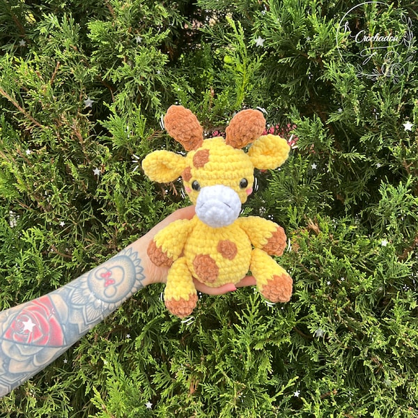 Peluche Girafe Jaune et Brune Crochet Fait Main